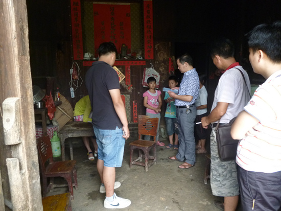 ����ί��չ���ذ�ƶ��ѧ��